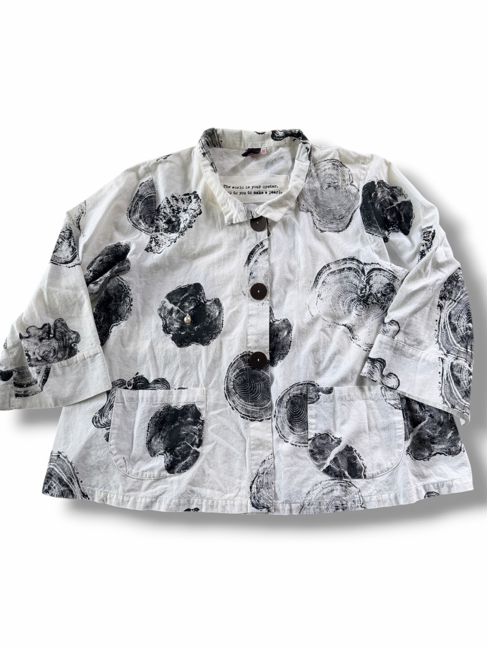 Cupcake International Cotton Oyster Pearl Swing Top Size Medium Black White